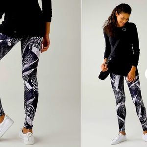 Lululemon Wunder Under Crop III Static Mist